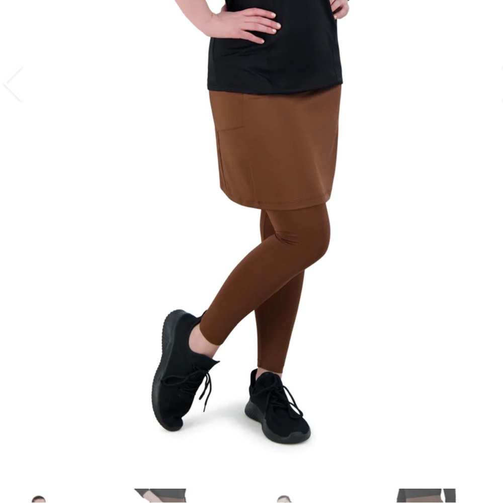 NWOT Ankle Fit Snoga 18'' - Cocoa Brown